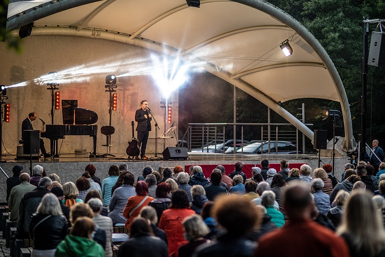 Zbiegniew Zamachowski, 100cznia - Technika Szkodziński